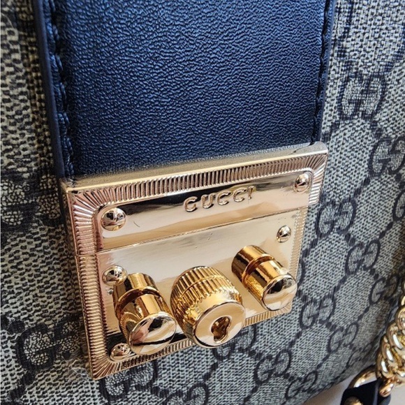 Gucci Supreme Small Padlock Purse - Picture 2 of 12